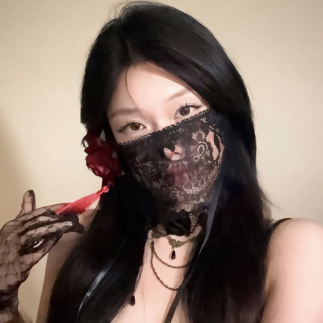 2026 New Black Flower Half Fac - Respirator Half Face 评论和价格